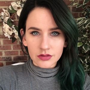 Meet your Posher, Lacey